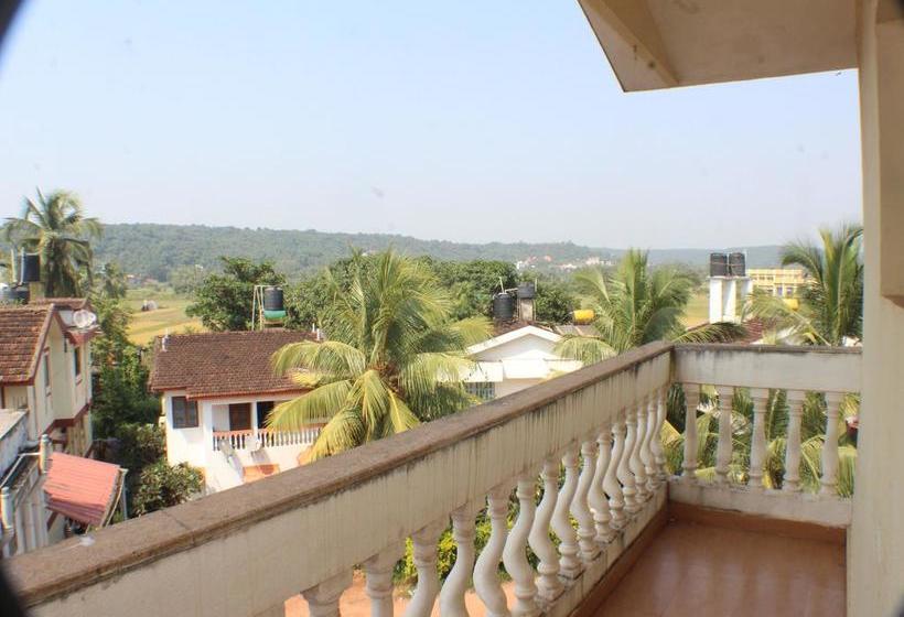 Oyo 7454 Hotel Ronaldo S 9