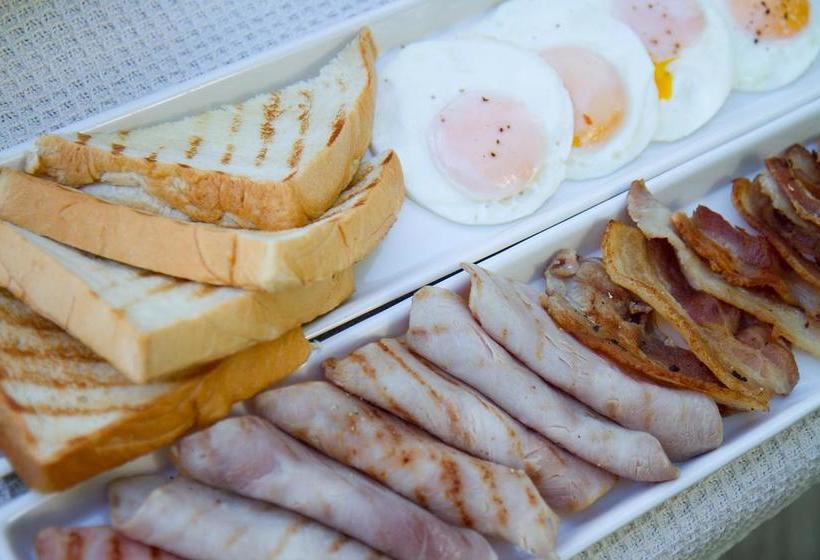 Hotel Rommai Greenpark 10