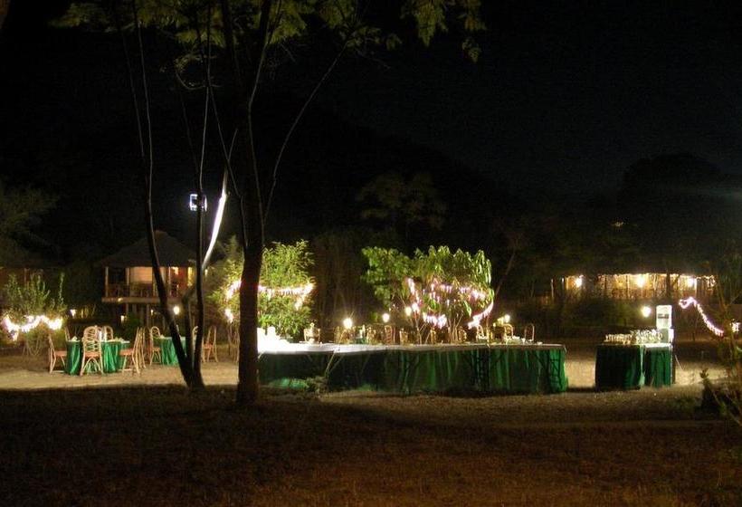 Resort Camp Riverwild 19