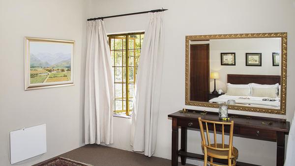 Hotel Zebra Cottage And Lodge 2