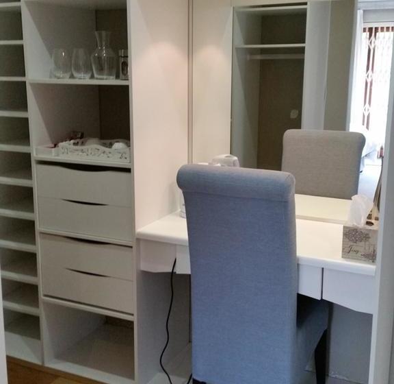 Bed and Breakfast 31 On Sharrow Guest House 14