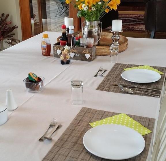 Bed and Breakfast 31 On Sharrow Guest House 5