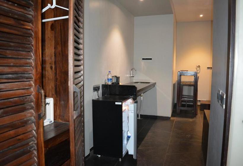 Hotel 16 Degrees North Candolim 13