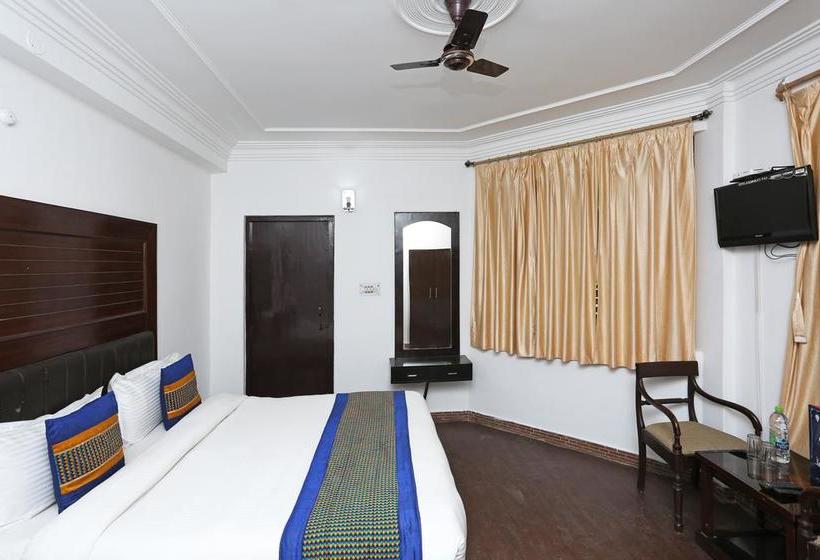 Hotel Oyo 3856 Akansha Resort 10