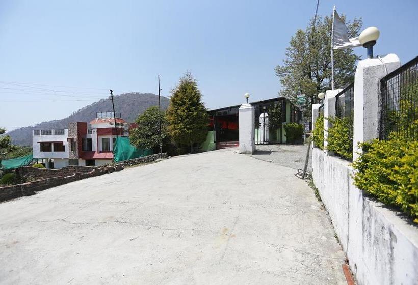 Hotel Oyo 3856 Akansha Resort 11