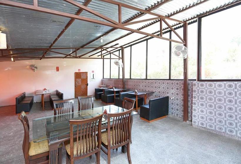 Hotel Oyo 3856 Akansha Resort 19