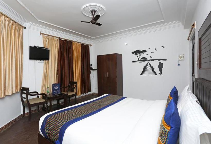 Hotel Oyo 3856 Akansha Resort 4