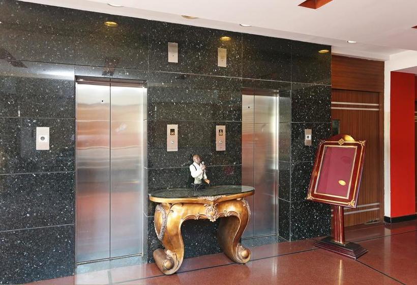 Oyo 10392 Hotel Corbiz Tower 17