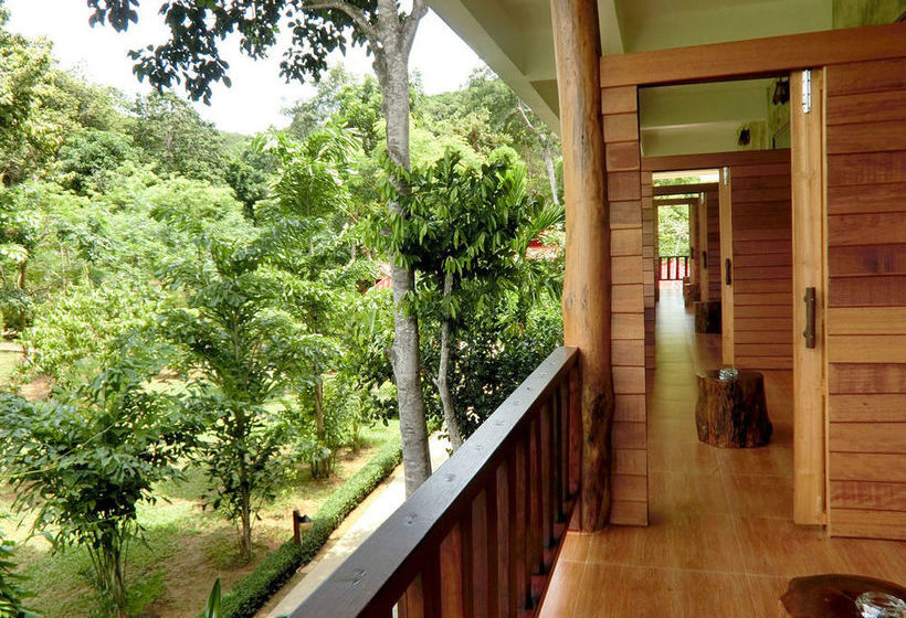 Hotel Ban Chom Samed Resort 10