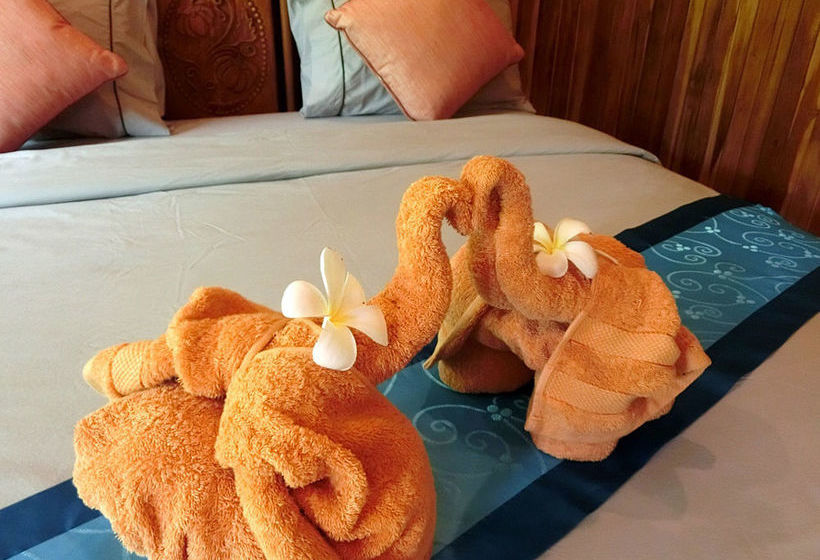 Hotel Ban Chom Samed Resort 11