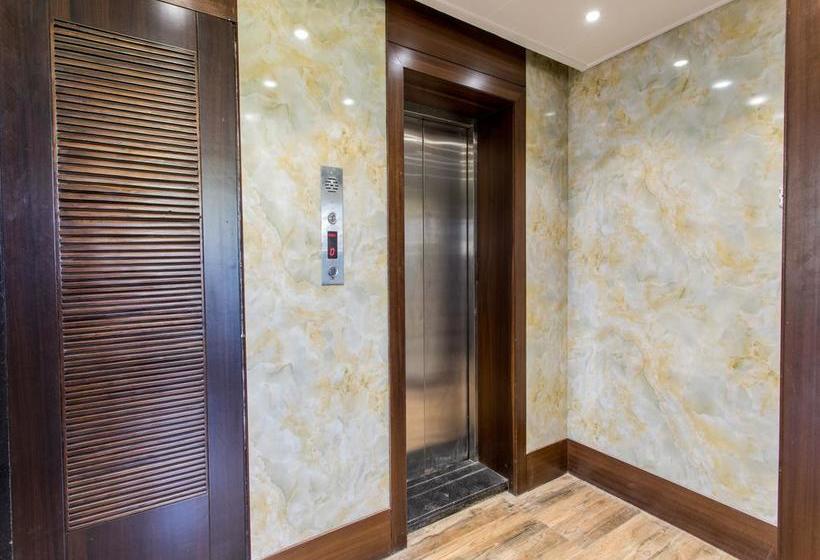 Hotel Oyo 9944 Malwa Inn 12