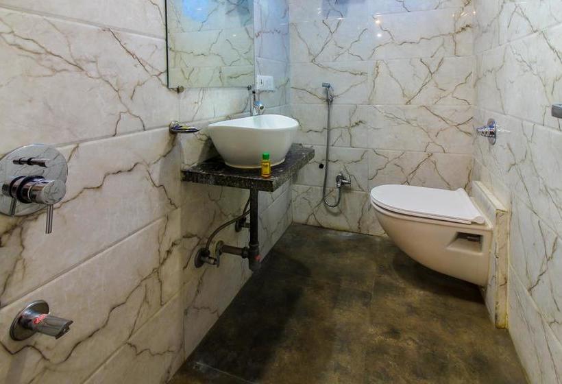 Hotel Fab Arton Suites Andheri East 13