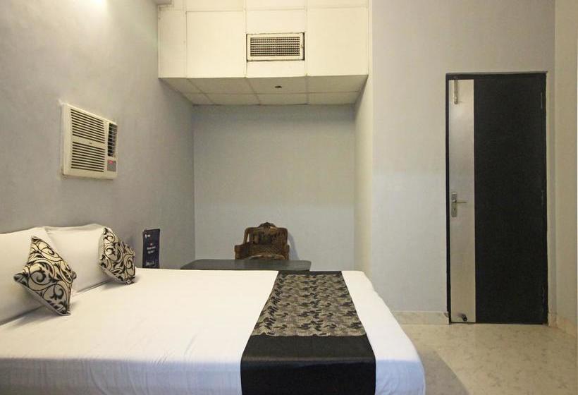 Hotel Oyo 9750 Atithi 13