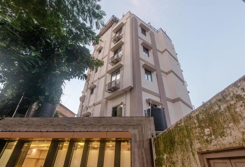 Hotel Oyo 9748 Girgaon Palace 13