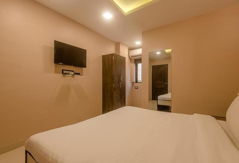Hotel Oyo 9748 Girgaon Palace 19