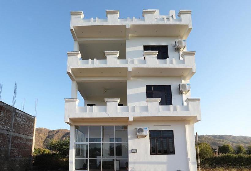 Hotel Oyo 10682 Blue Lotus 1