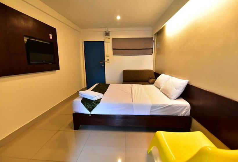 Hotel L42 Hostel Suvarnabhumi Airport 1