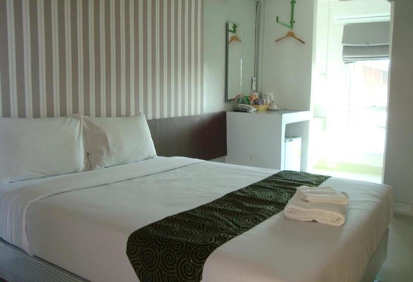 Hotel L42 Hostel Suvarnabhumi Airport 10