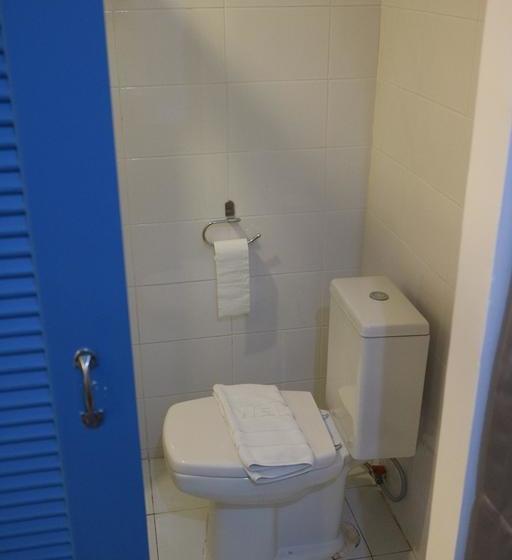 Hotel L42 Hostel Suvarnabhumi Airport 20