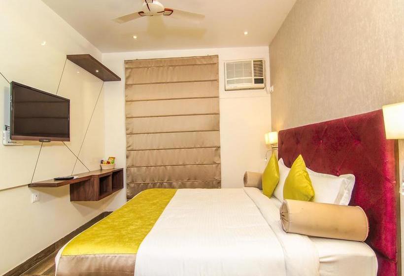 Hotel Oyo 9319 Gurveer Royal Lucknow