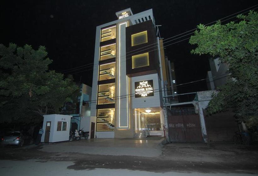 Hotel Oyo 9319 Gurveer Royal 13