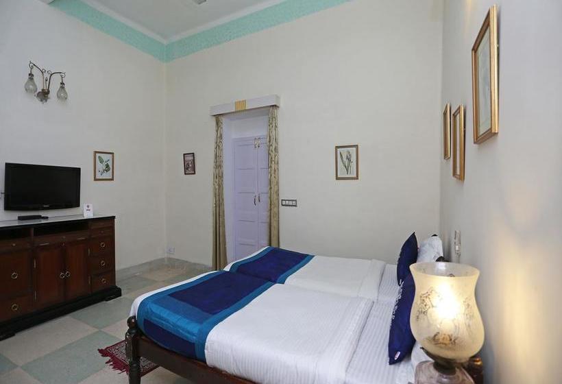 Hotel Oyo 9306 Near Iit 10