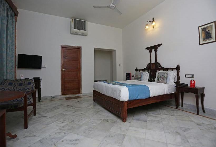 Hotel Oyo 9306 Near Iit 15