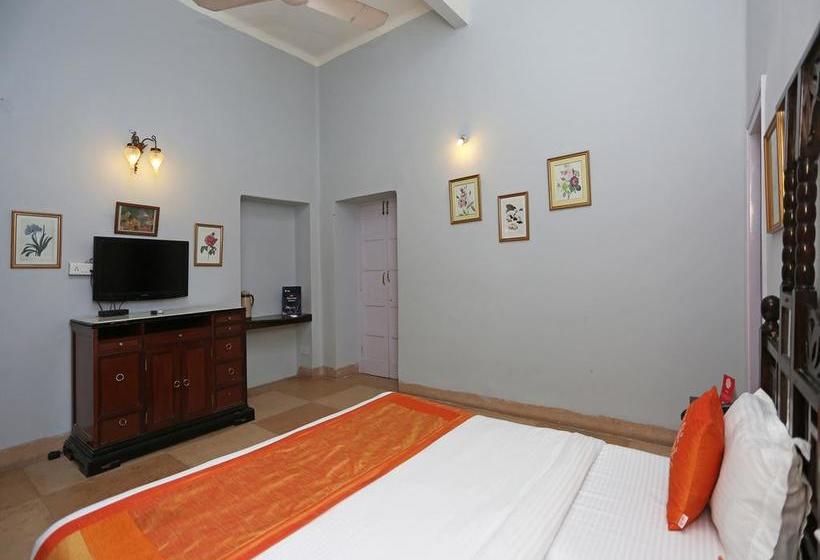 Hotel Oyo 9306 Near Iit 19