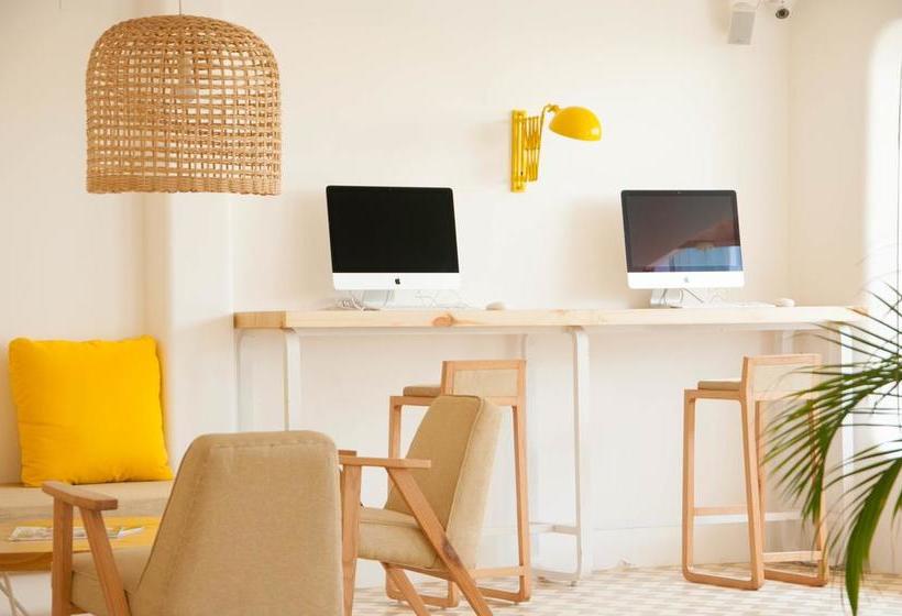 Hotel Bloomsuites L Calangute 10