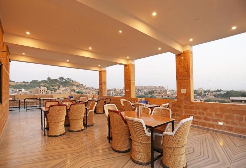 Hotel Oyo 9737 Royal Heritage 8