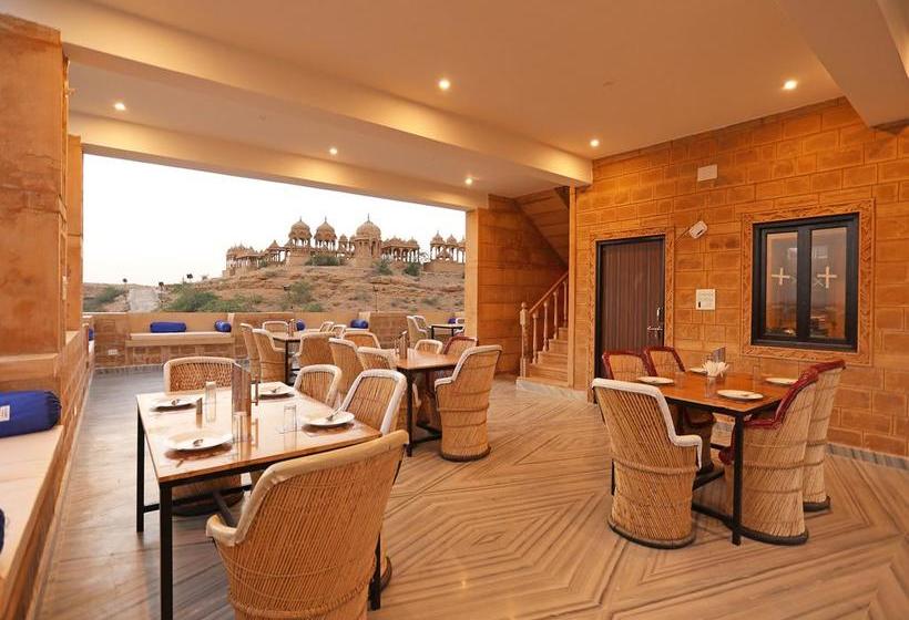 Hotel Oyo 9737 Royal Heritage 9