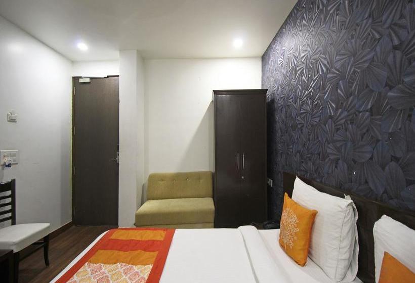 Hotel Oyo 6772 Mukund 10