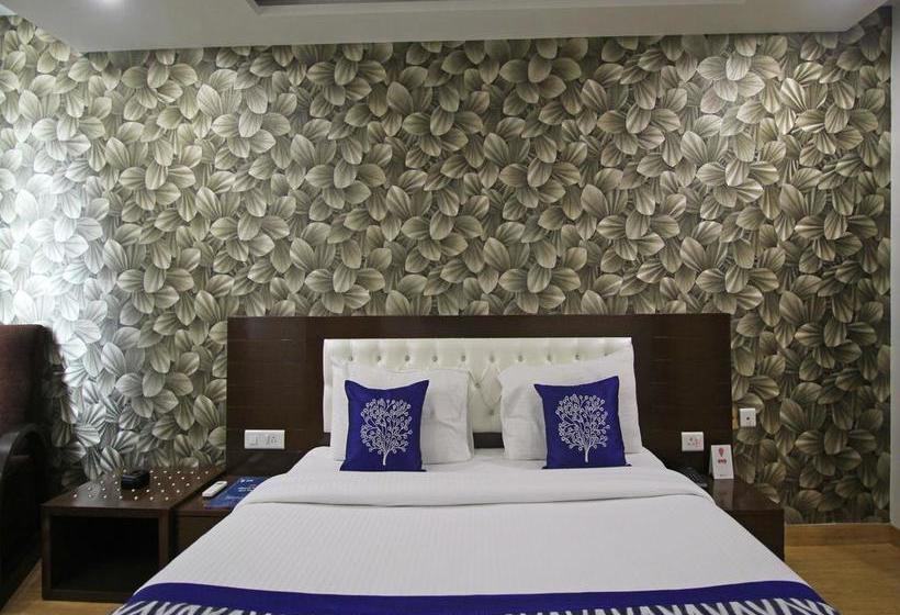 Hotel Oyo 6772 Mukund 2