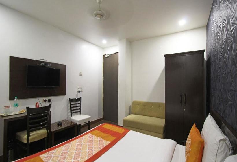 Hotel Oyo 6772 Mukund 7