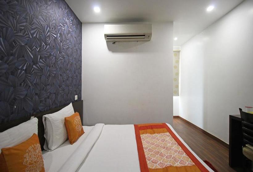Hotel Oyo 6772 Mukund 8