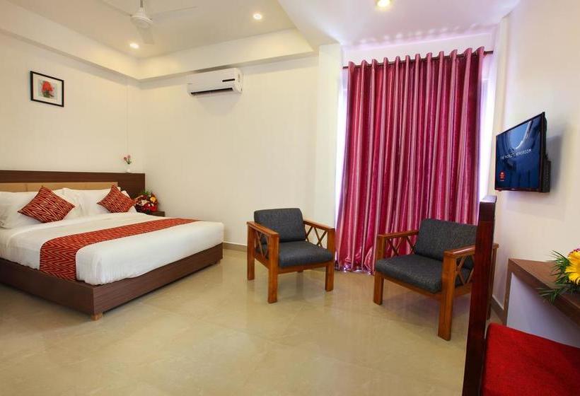 Oyo 11996 Trium Resort 11