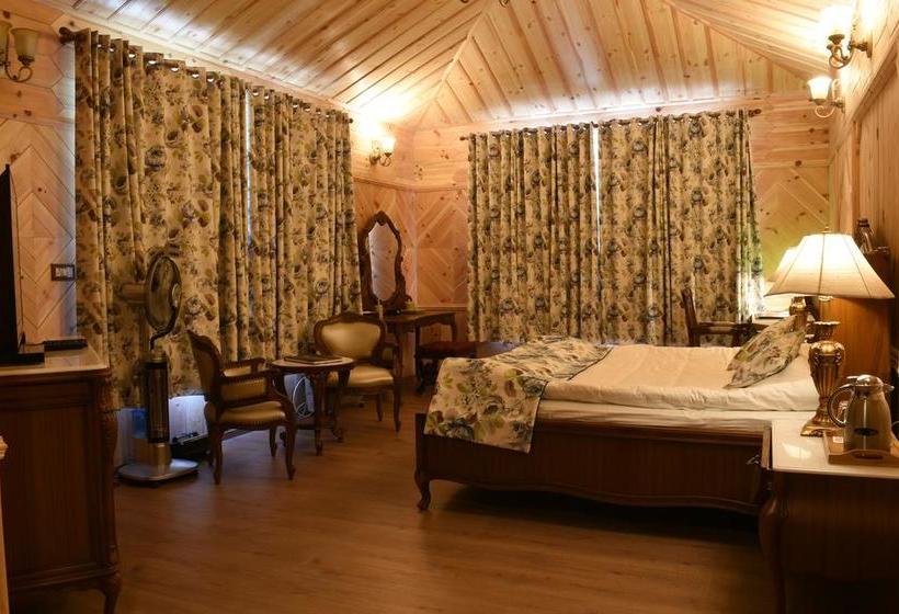 Hotel Urvashi S Retreat 13