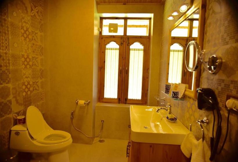 Hotel Urvashi S Retreat 6