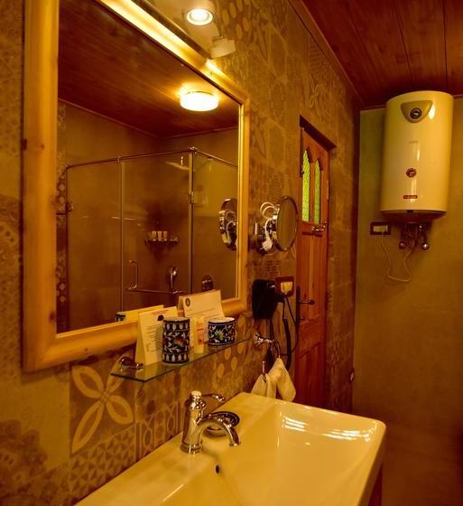 Hotel Urvashi S Retreat 8