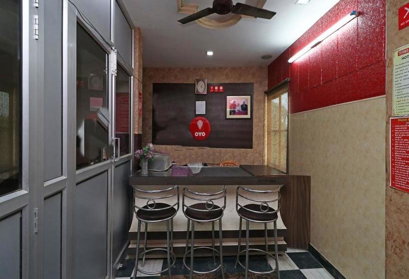 Hotel Oyo 9307 Home Stay Nirmal Palace 13