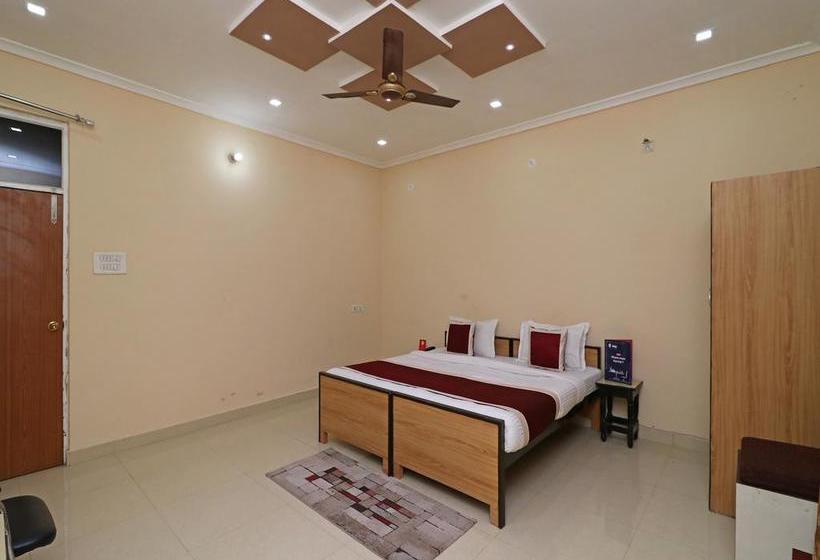 Hotel Oyo 9307 Home Stay Nirmal Palace 16