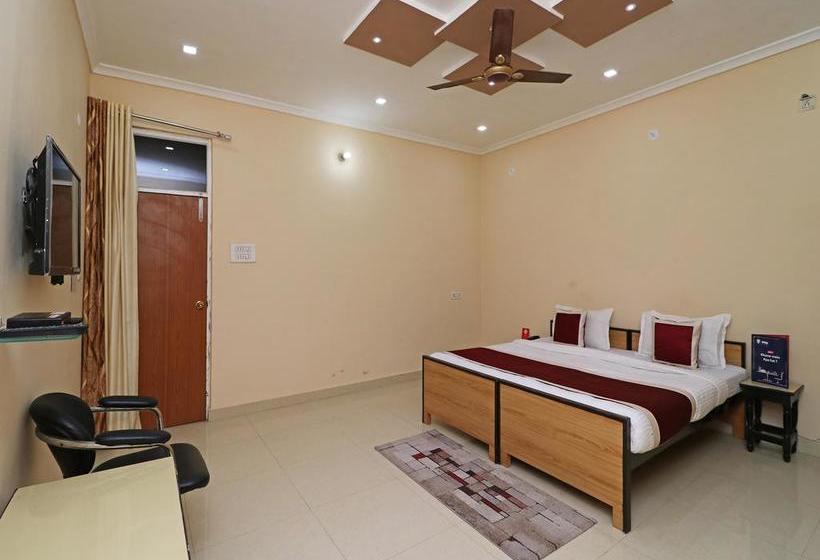 Hotel Oyo 9307 Home Stay Nirmal Palace 17