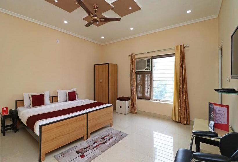 Hotel Oyo 9307 Home Stay Nirmal Palace 2