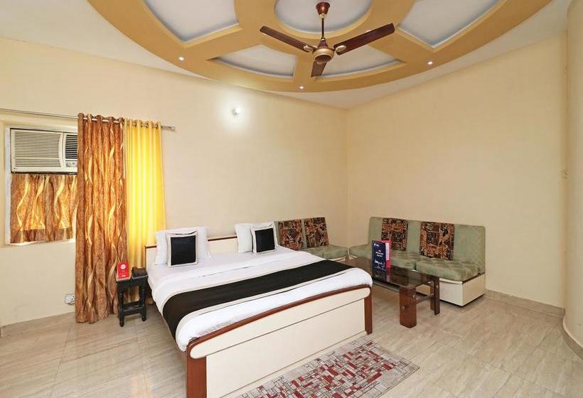 Hotel Oyo 9307 Home Stay Nirmal Palace 8