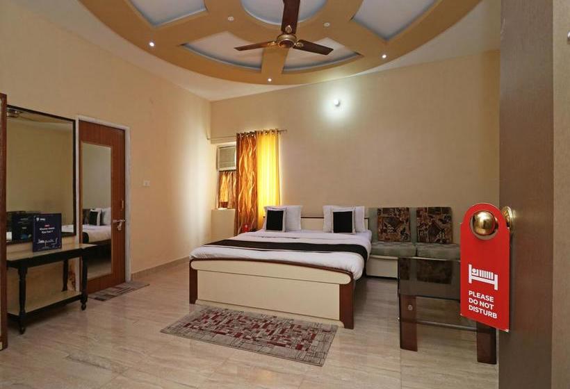 Hotel Oyo 9307 Home Stay Nirmal Palace 9