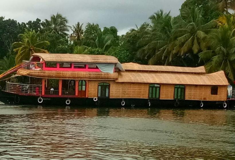 Hostel Alleppey Houseboat Booking Center 1
