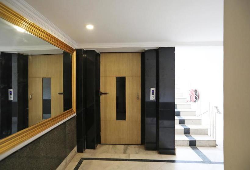 Hotel Oyo 9769 Chanakya Inn 12