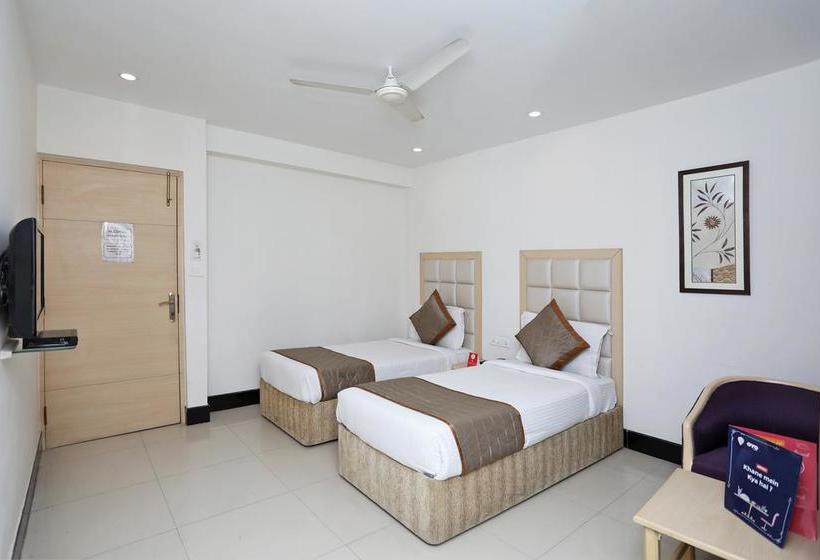 Hotel Oyo 9769 Chanakya Inn 16