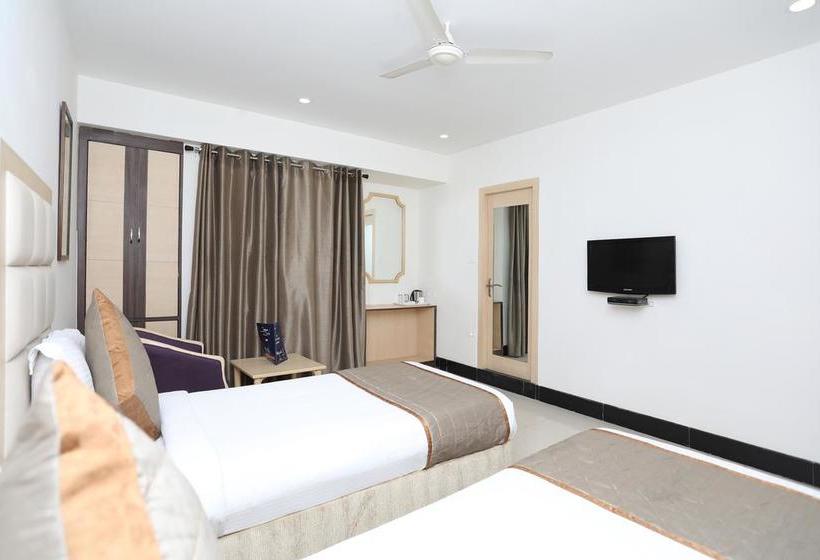 Hotel Oyo 9769 Chanakya Inn 17