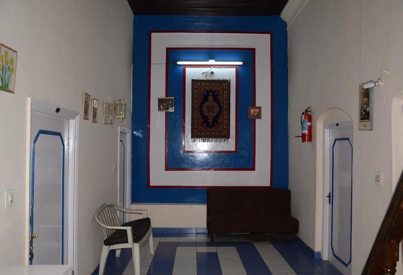 Hotel Whispering Windows 20